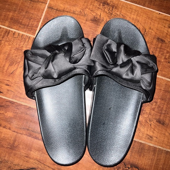 American Eagle Outfitters Shoes - American Eagle Black Bow Slides